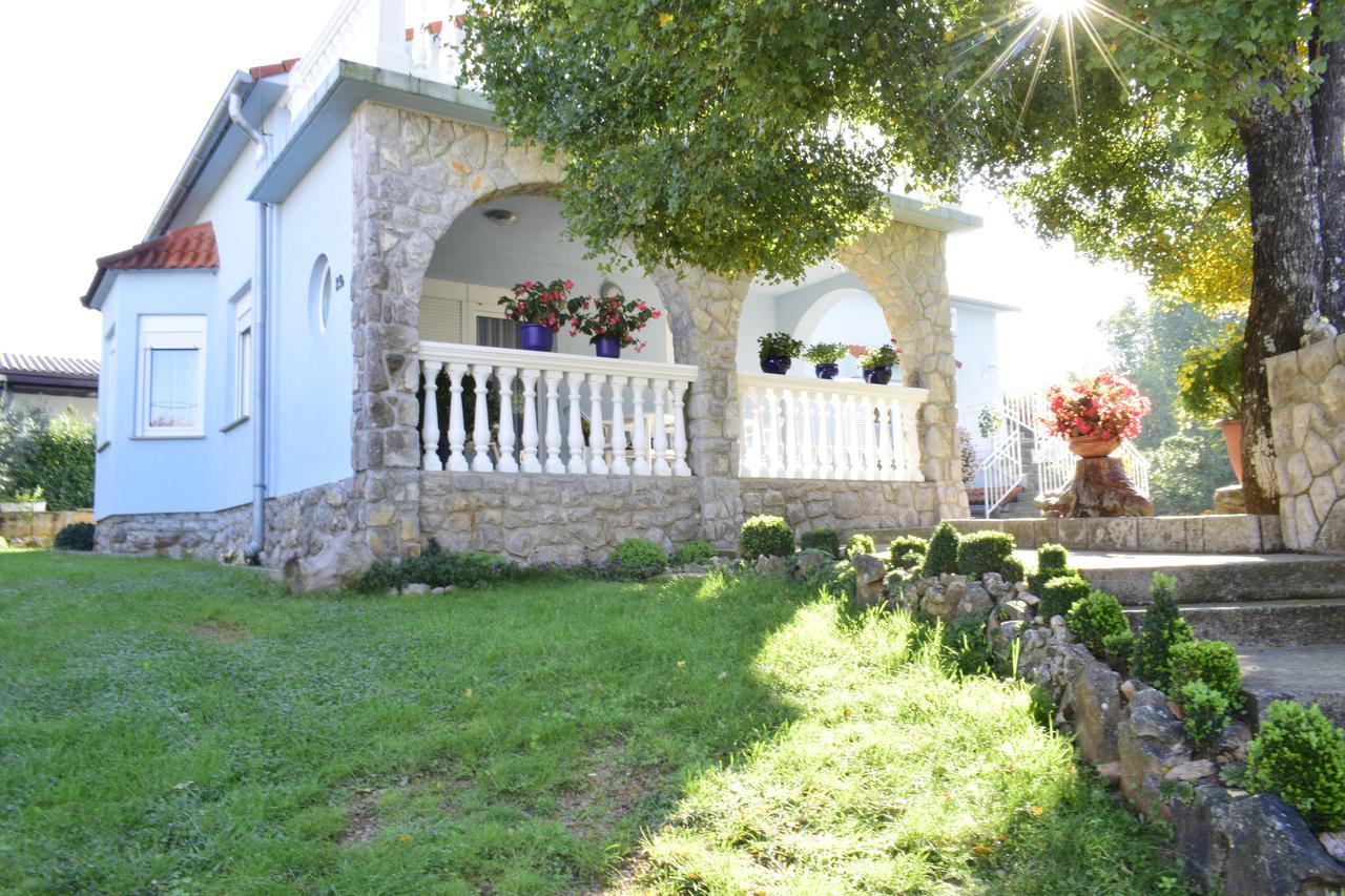 Apartment Blumen Oase Mikulic Malinska Exterior foto